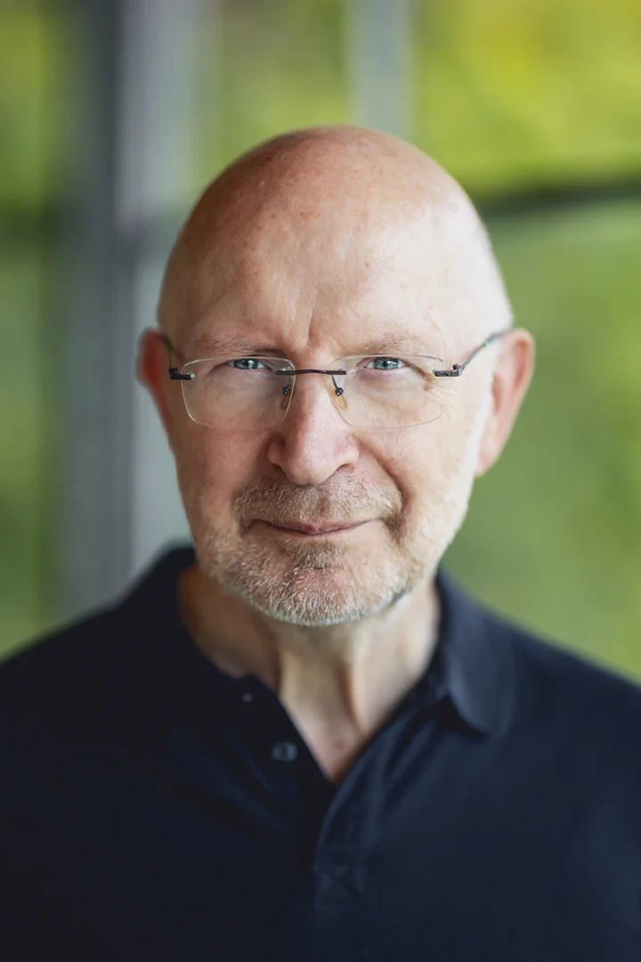 Portrait Prof. Dr. Hartmut Schröder